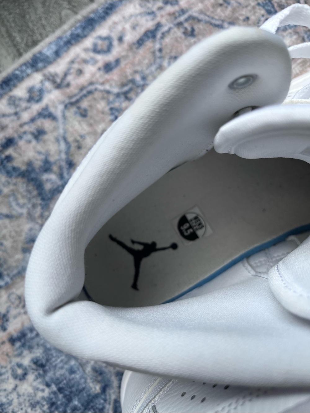 Jordan White High-Top Sneakers with Black Jumpman - Picture 6 of 6